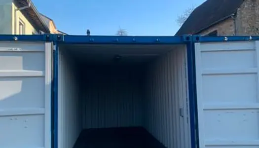 Location container, 14 m², 33 m³ conviendrait pour stockage divers