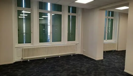 Bureau 200 m²