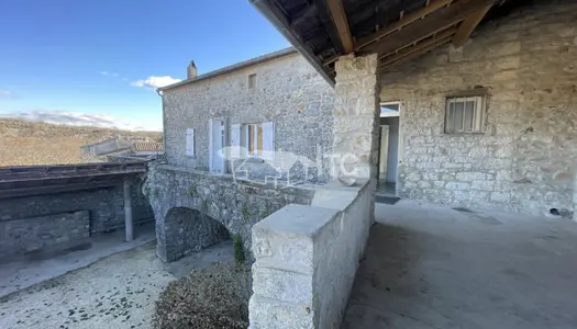 Maison en pierre 3 pièces 69 m²