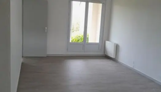 Maison Location Léré 4p 92m² 652€