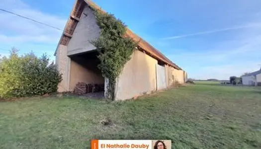 Deux granges à rénover, proche de Châteauroux