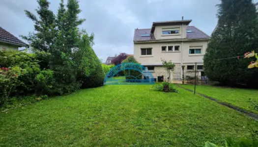 Maison 8 pièces 170 m² 