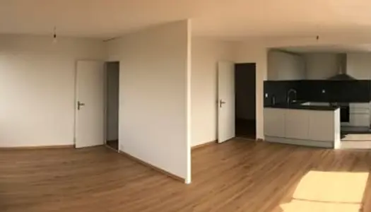 Appartement 3 pièces de 90 m² à ROUBAIX