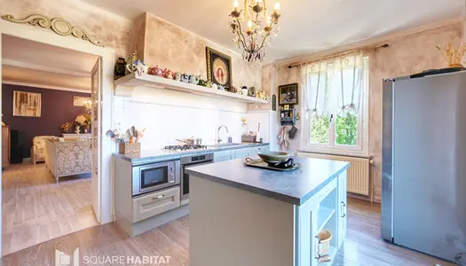 Vente Maison 205 m² à Saint Geoire en Valdaine 225 000 €