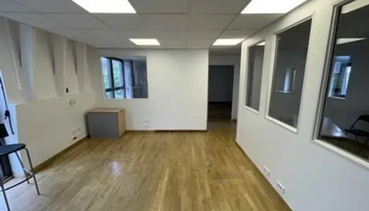 Bureaux - A LOUER - 55 m² non divisibles 