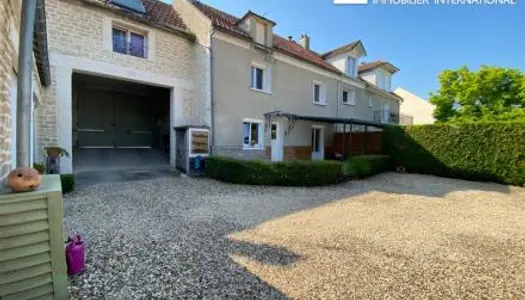 Maison 10 pièces 185 m²