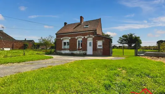 Cette maison individuelle, refaite a neuf, avec grand jardin !! 