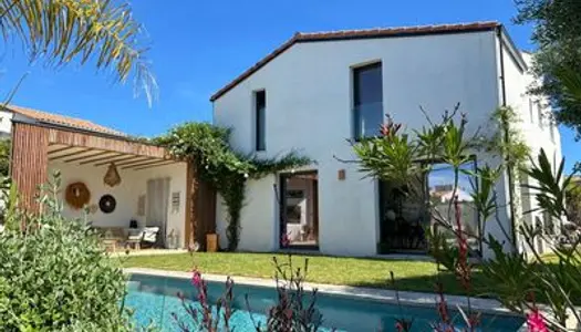 Vends Maison 180m² Pérols - Montpellier - Plage à 5mn - entièrement rénovée en 2020 - Terrain 