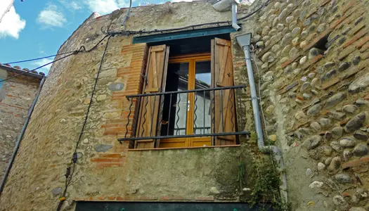 Dpt Pyrénées Orientales (66), à vendre proche LE SOLER maison P3 de 66 m² avec garages 