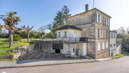 Maison 11 pièces 245 m²