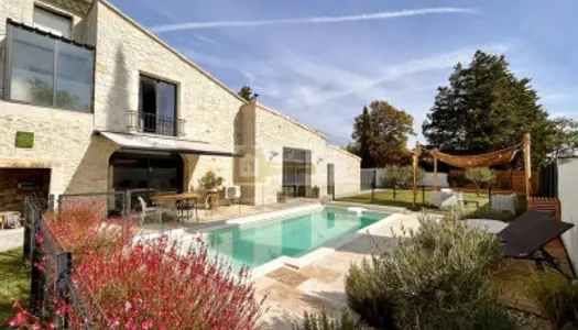 Charmante maison de village rénové en 2020 avec jardin et piscin