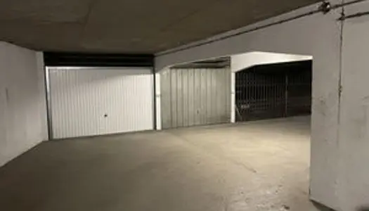 de garage dans parking souterrain