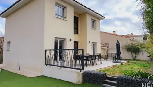 Villa 4 pièces 127 m²