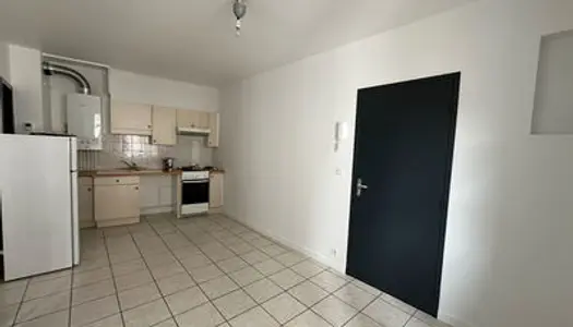 Appartement T2 non meublé en CV d'Oloron 