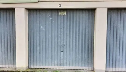 Vente BOX/parking dans copropriété à Chambourcy