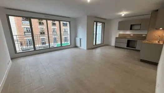 Appartement Location Saint-Mandé 5p 106m² 3256€