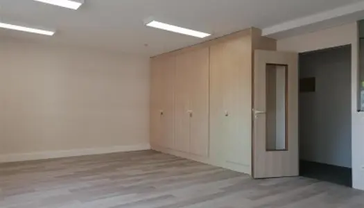 Bureau 108 m² 