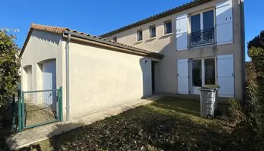 Maison - Villa Location Buxerolles 4p 89m² 765€