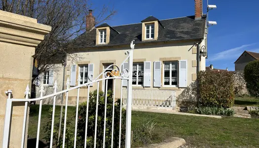 Maison Bourgeoise proche Saint-Amand Montrond