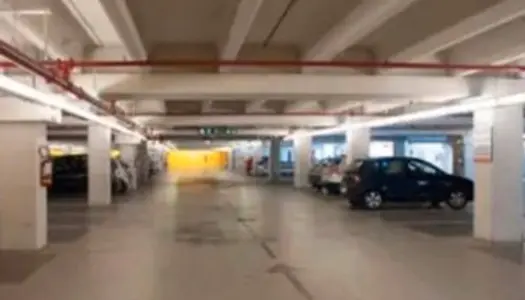 A louer place parking souterrain 