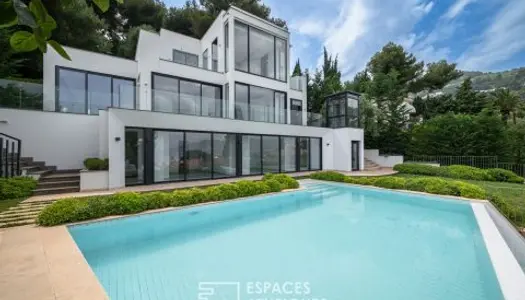 Villa contemporaine avec vue mer à Roquebrune Cap Martin 