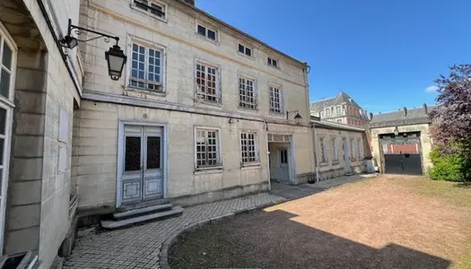 Maison 17 pièces 550 m² 