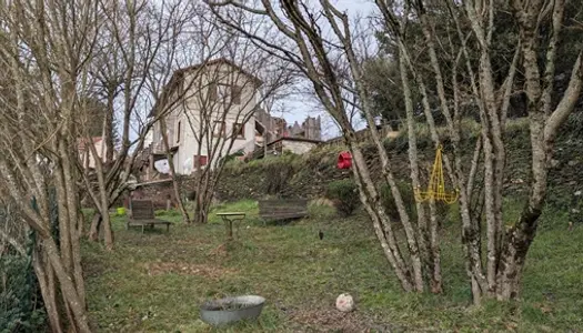 Maison de village avec terrain au calme