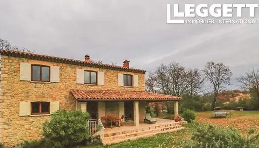 Maison très cosy avec 3 chambres garage et grand jardin piscinable avec vue sur le Mt. Bouquet, pro