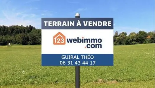 Terrain constructible - 451m² - Le Champ-Saint-Pèr
