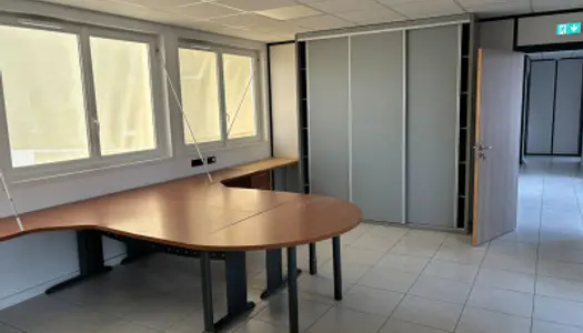 Local commercial 107 m² 