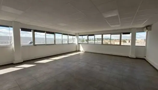 Bureaux - A LOUER - 78 m² non divisibles