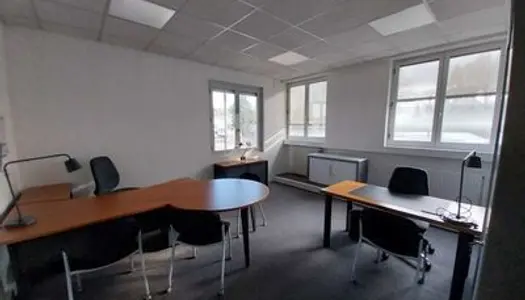 Bureaux - A LOUER - 92 m² divisibles à partir de 16 m²