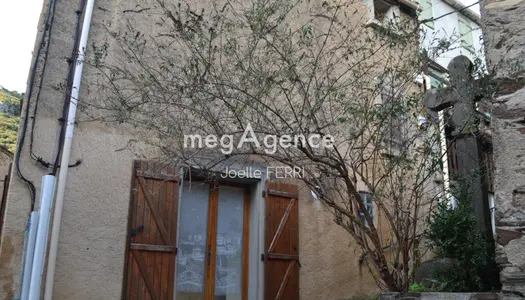 MAISON A RENOVER EN PLEIN COEUR DU VILLLAGE