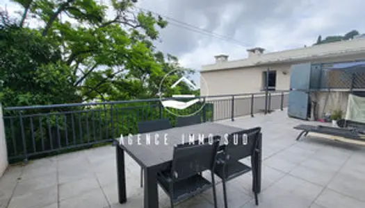 En vente à Nice CIMIEZ : appartement avec terrasse DE 38M2 d 