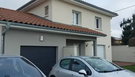 Maison individielle 105 m2 avec garage