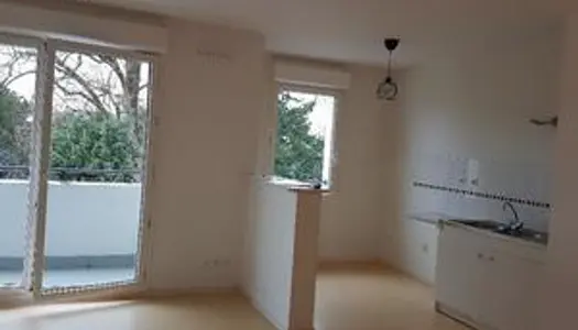 Appartement T2 LES SORINIERES - 46 m2 635 Euros 