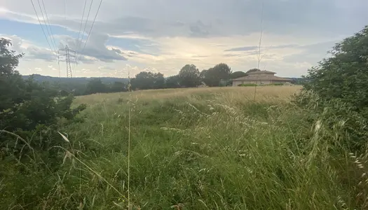 Terrain à viabiliser de 2 572 m² à Castres secteur Lambert 