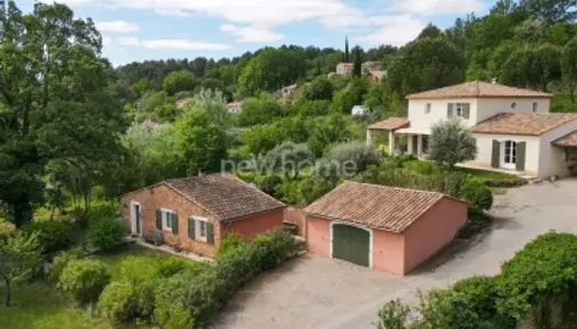 Belle propriété à Salernes avec 2 habitations sur un terrain arboré de 5424 m² 