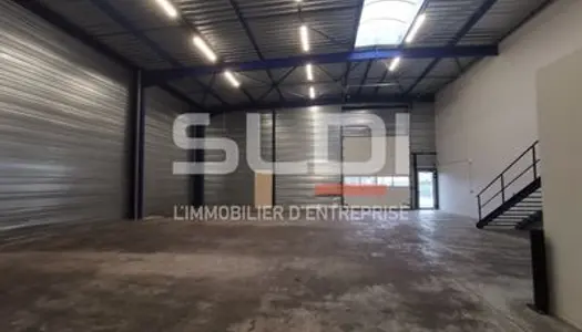 Locaux d'activité - A VENDRE - 498 m² non divisibles