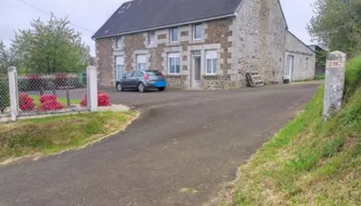 Maison à louer et champ de 3ha à louer attenant 