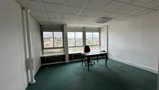 Bureaux 144 m² 