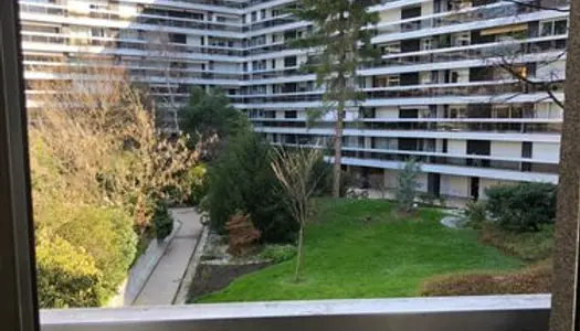 Chambre à vendre 14 rue des Sablons, 16e (Immeuble Bouygues)