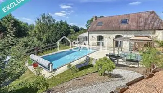 Maison de charme avec piscine et herbage de loisirs 