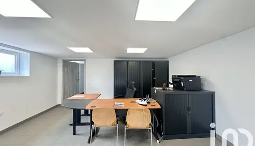 Maison 1 pièce 250 m² 