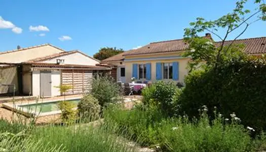 CABANNES - Maison avec garage, jardin, piscine et cuisine d'été 
