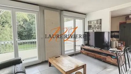 Appartement T3 de 67m2 en dernier étage actuellement loué