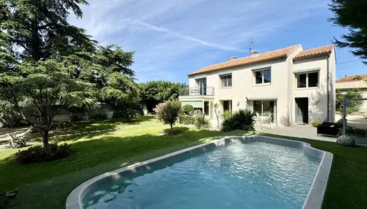 Maison 4 pièces 176 m² 