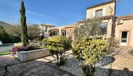 Villa 4 pièces 118 m²