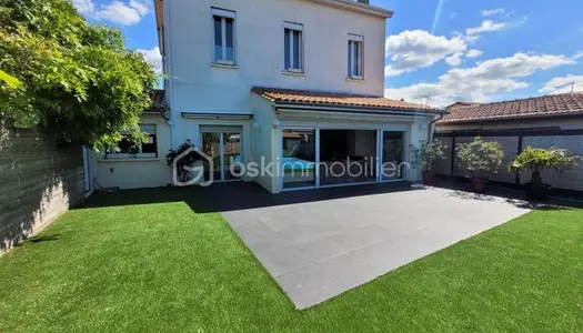 Maison 6 pièces 158 m² 