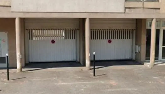 Parking/garage Centre Ville BOURGES 